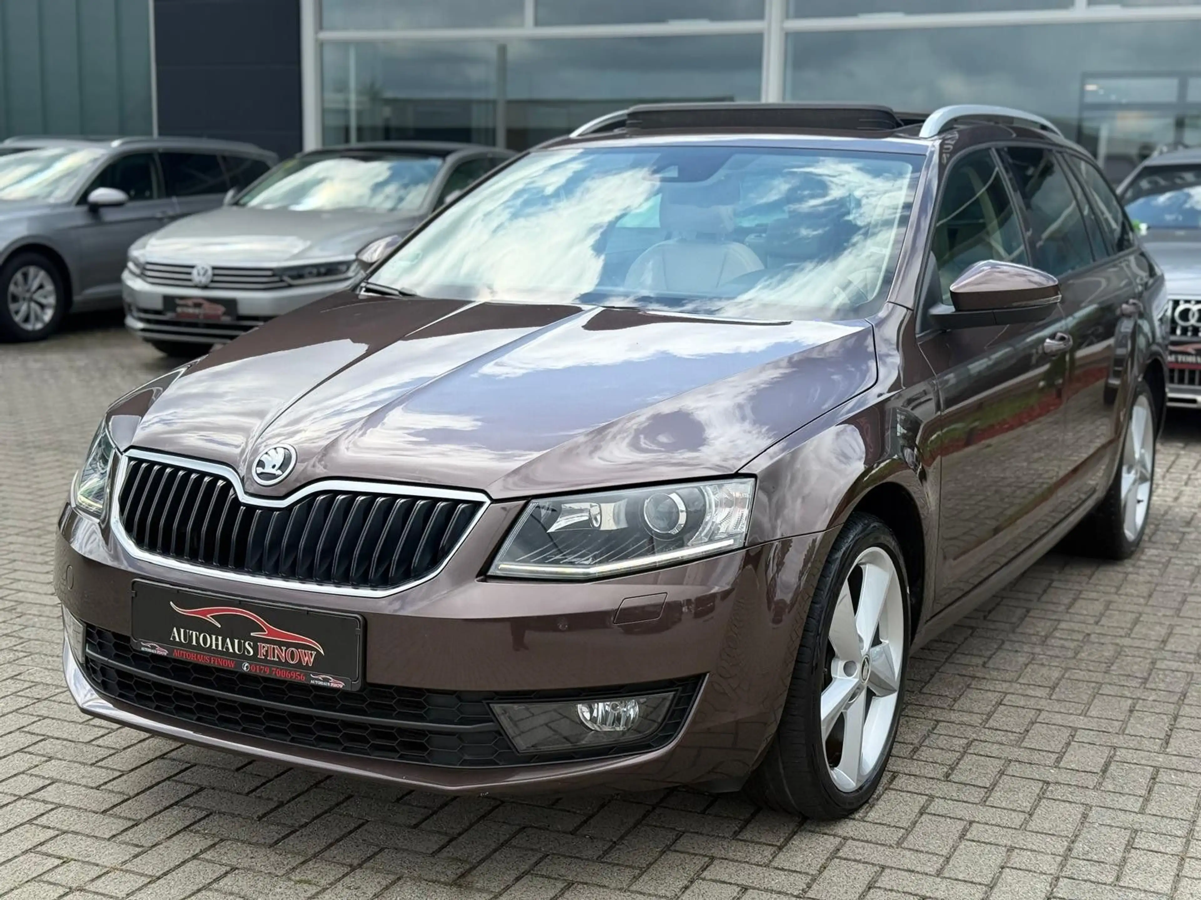 Skoda Octavia Combi 1.8 TSI"DSG"Elegance"PANO"SPUR ASS — photo 2