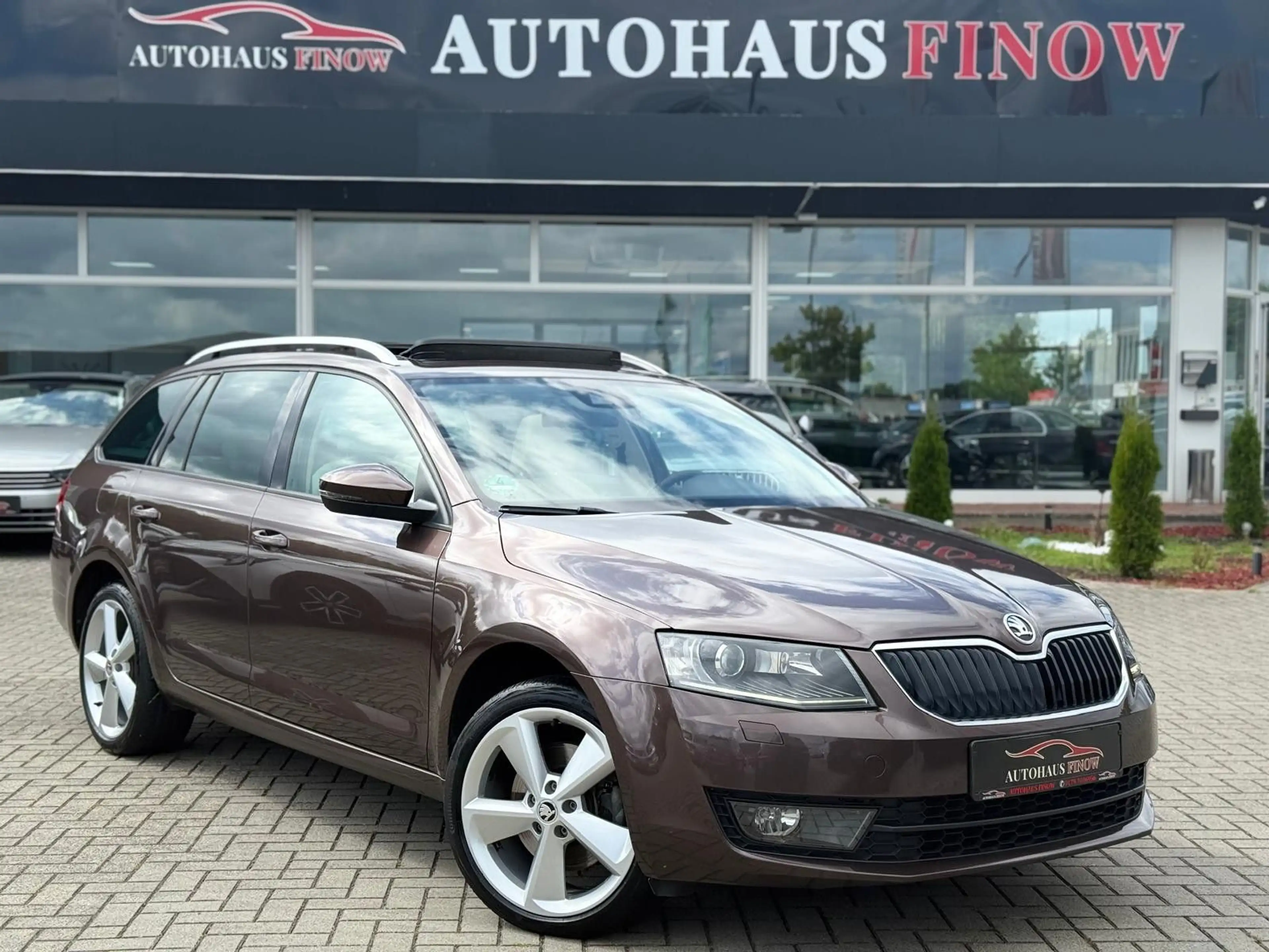 Skoda Octavia Combi 1.8 TSI"DSG"Elegance"PANO"SPUR ASS