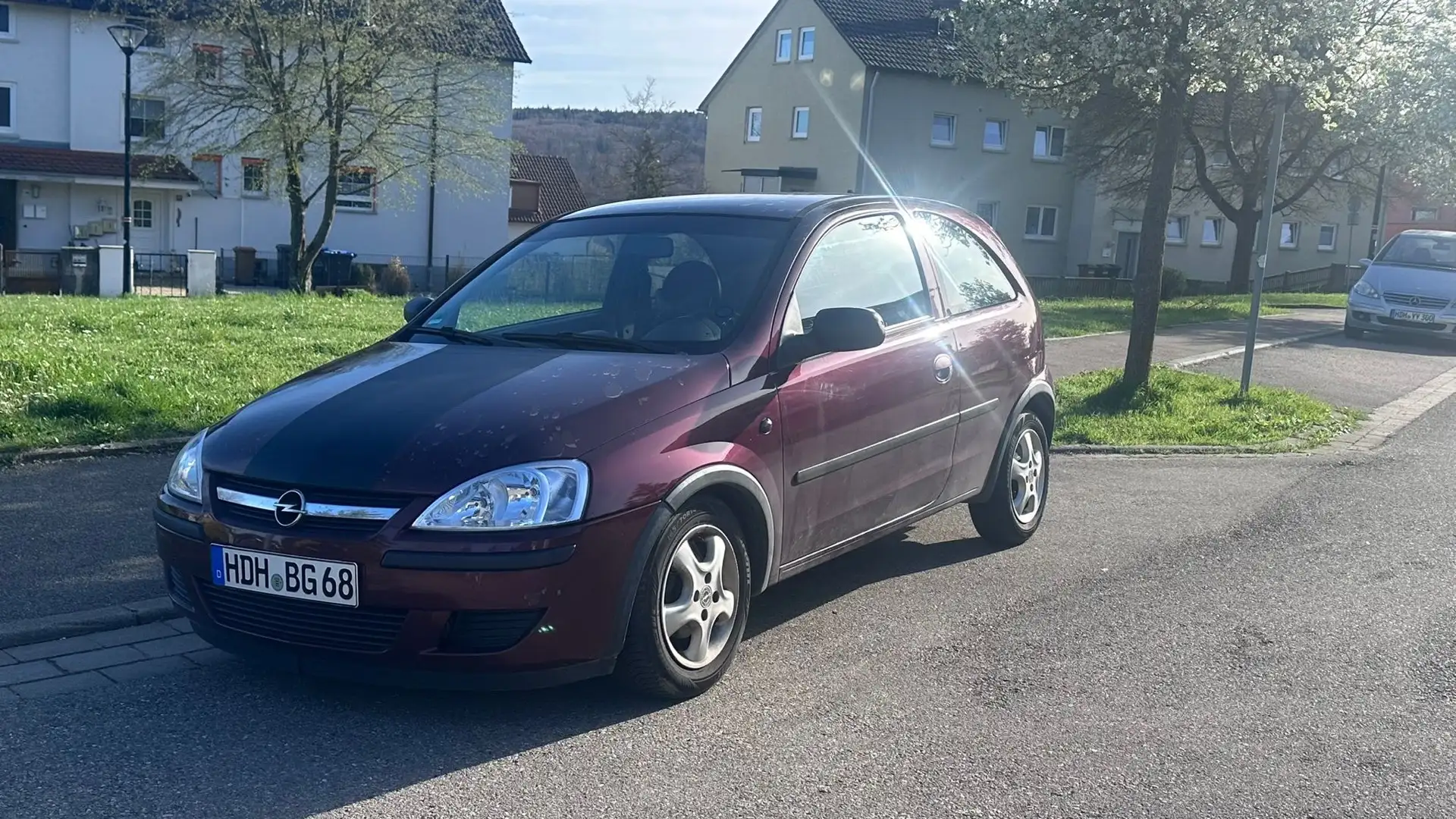 Opel Corsa 1.2 Red - 1