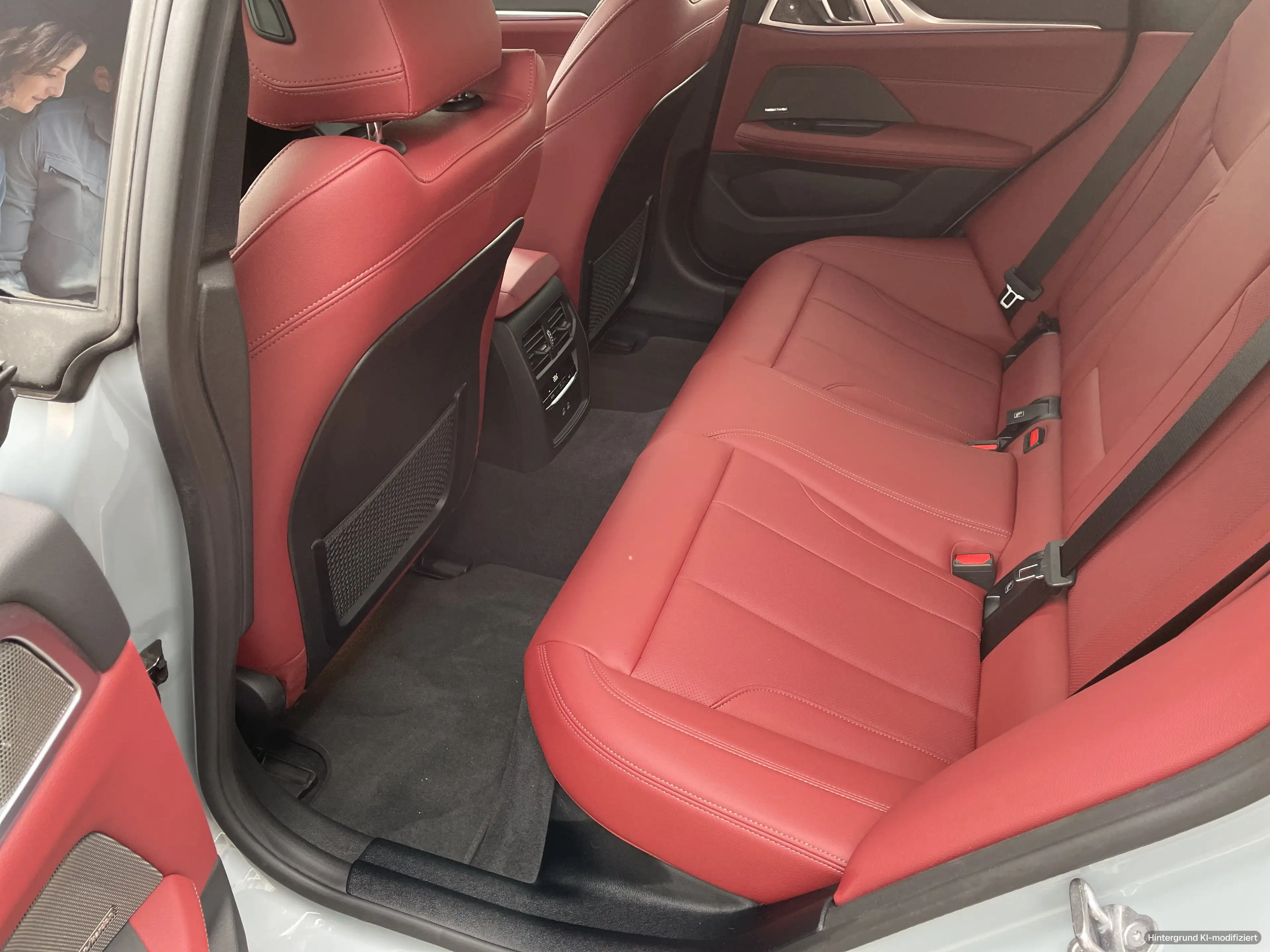 BMW i4 M50 Gran Coupé-Adaptives M Fahrwerk-Harman/Kardon — photo 11