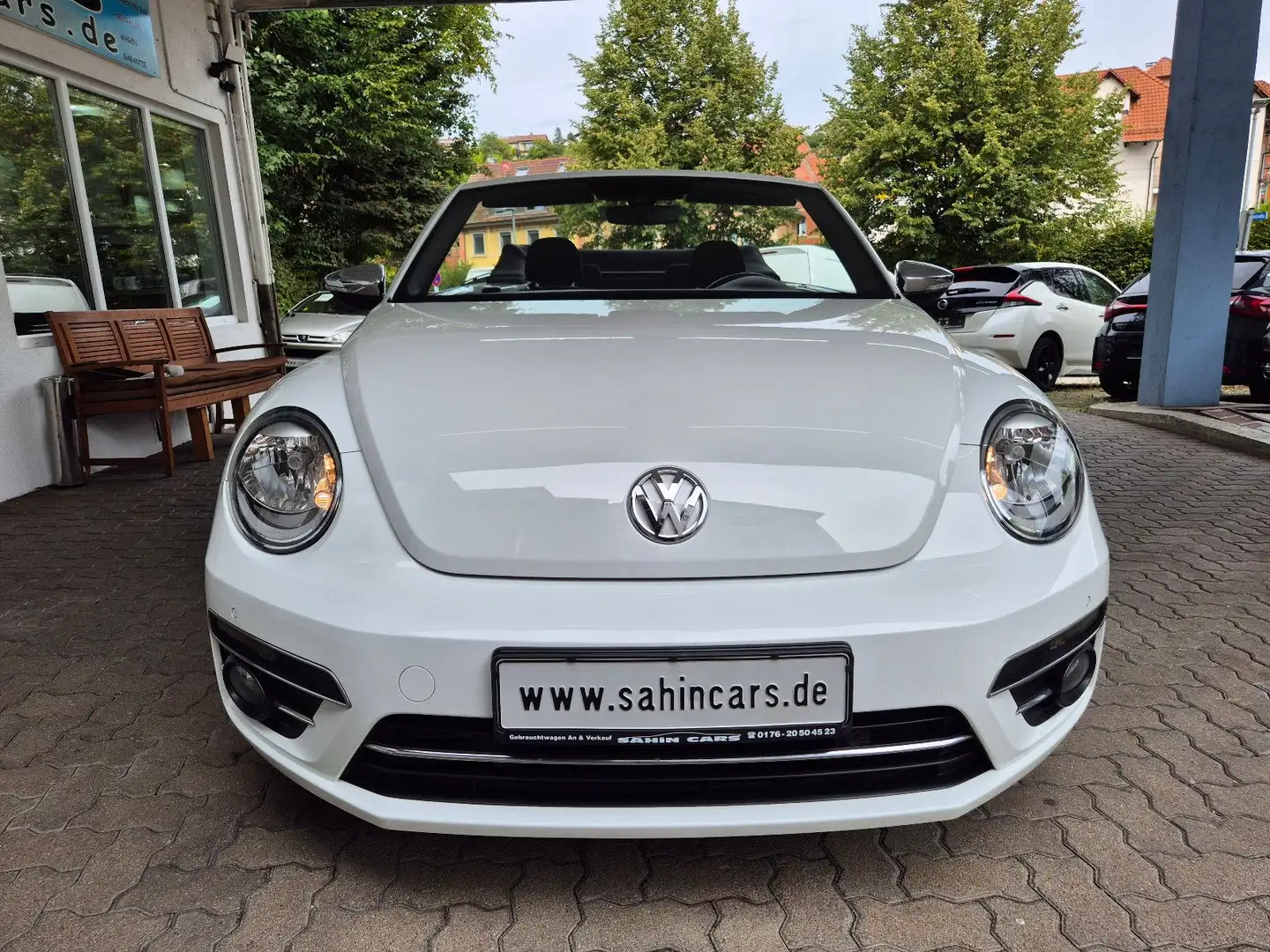 Volkswagen Beetle 2.0 TDI Design Cabriolet PDC/NAVI Weiß - 2