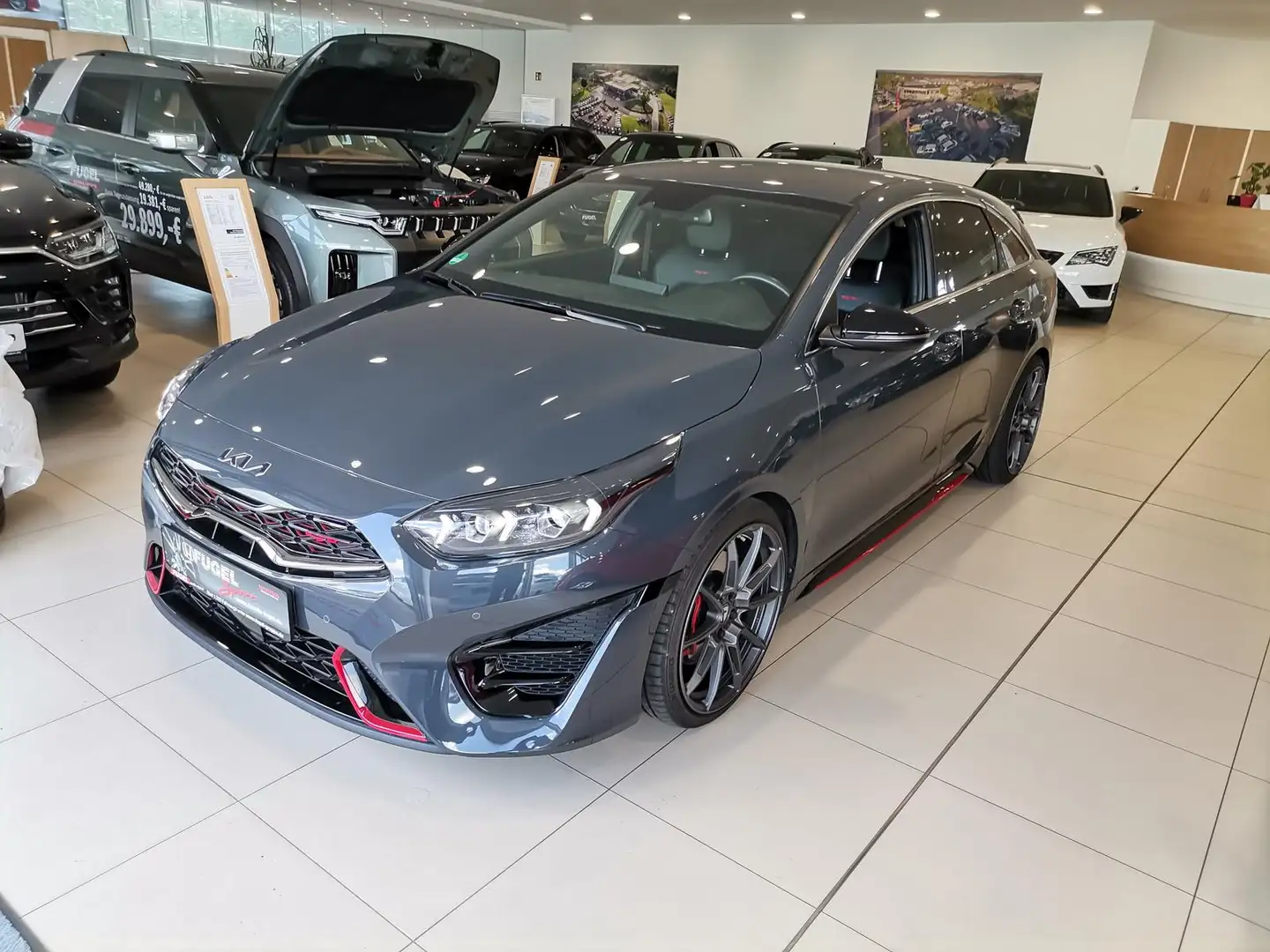 Kia ProCeed / pro_cee'd 1.6 TGDI DCT GT Komfort 4xSHZ|LED|virt.Cock|Navi Grau - 2