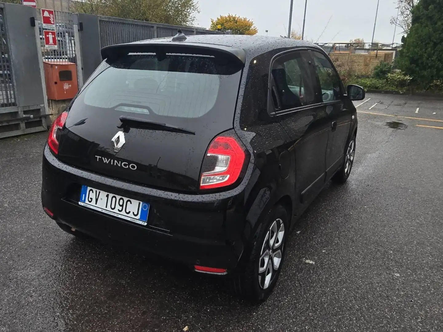 Renault Twingo Twingo III 2019 1.0 sce Urban Night 65cv Nero - 2