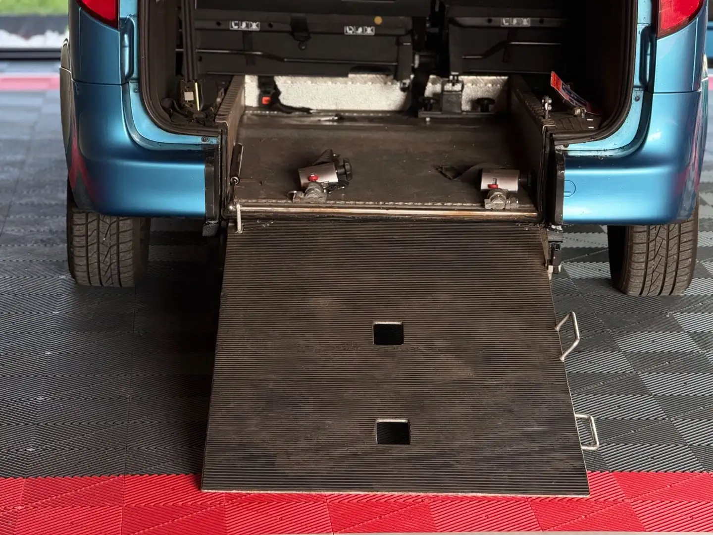 Mercedes-Benz Vaneo CDI 1.7 Behindertengerecht-Rampe Albastru - 2