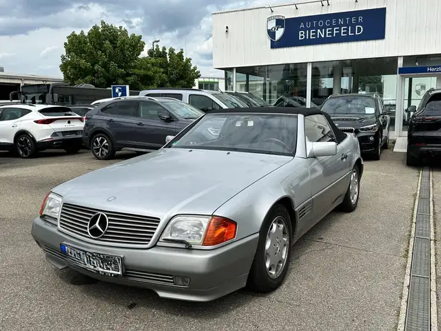 Mercedes-Benz SL 300 mit Oldtimergutachten