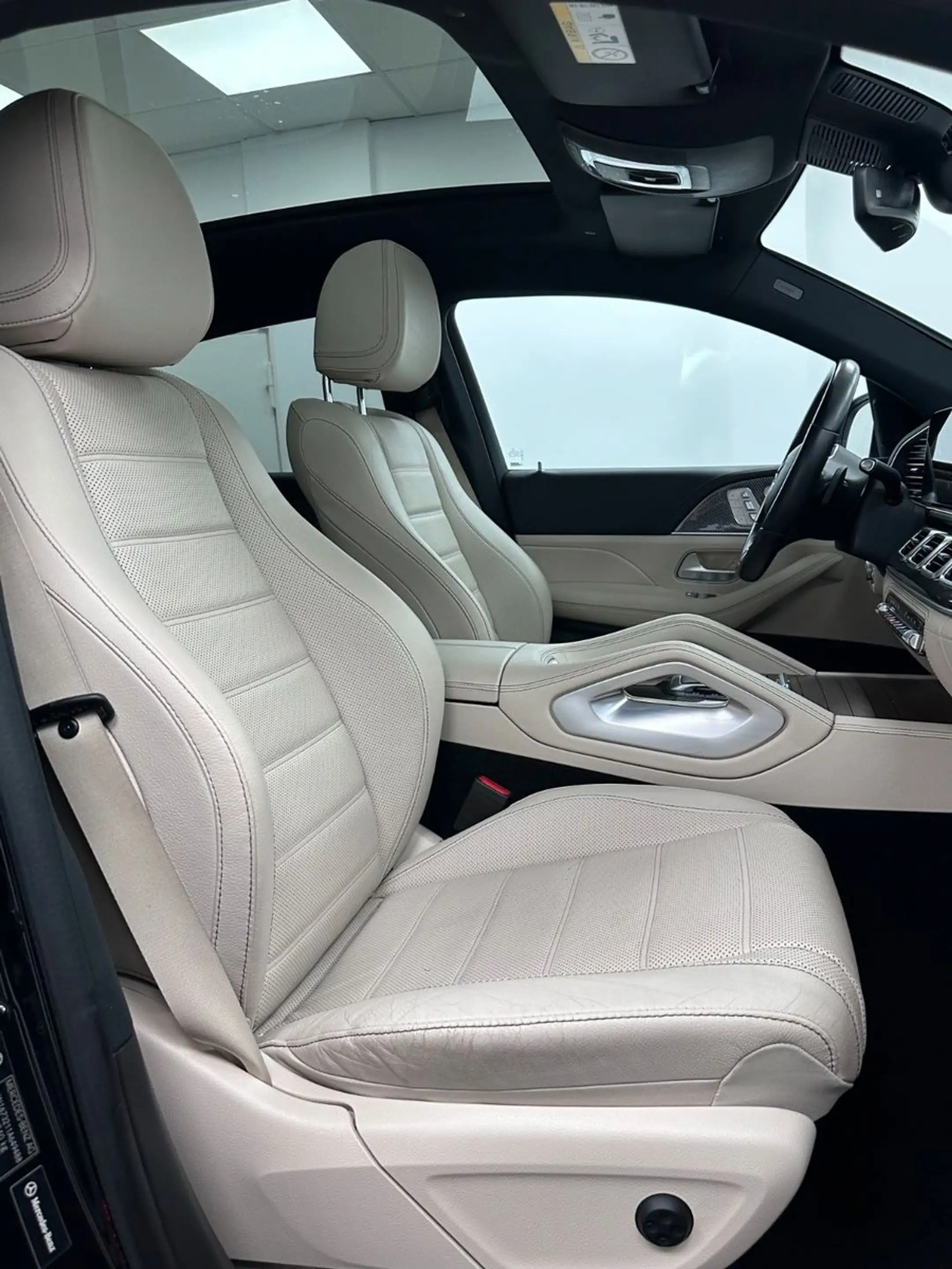 Mercedes-Benz GLE 350 d Coupe 4Matic AMG-L PANO+NAVI+WIDE+BURM — photo 17