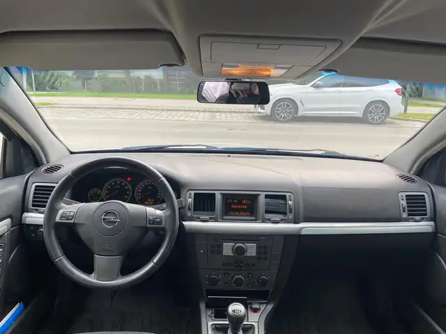 Opel Vectra view 9