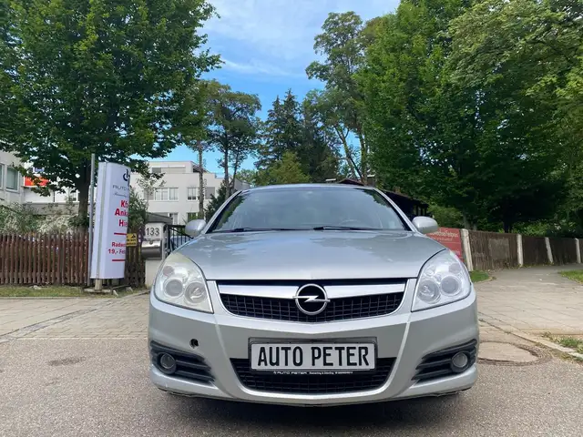 Opel Vectra main image