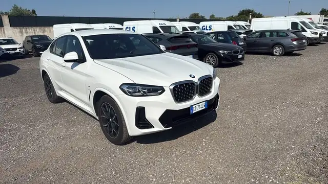 BMW X4 xDrive20i MH48V Msport