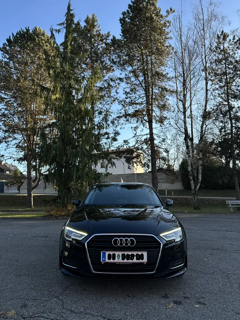 Audi A3 1.6 TDI Sportback Schwarz - 2