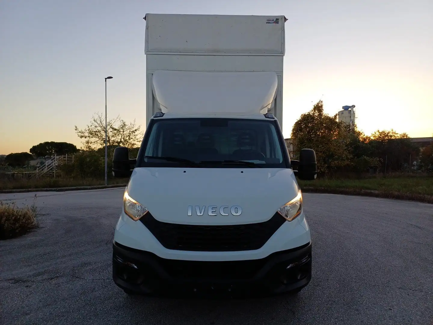 Iveco Daily 35C16H 3.0 HPT Cabinato Passo 4100 mm centinato Blanc - 2