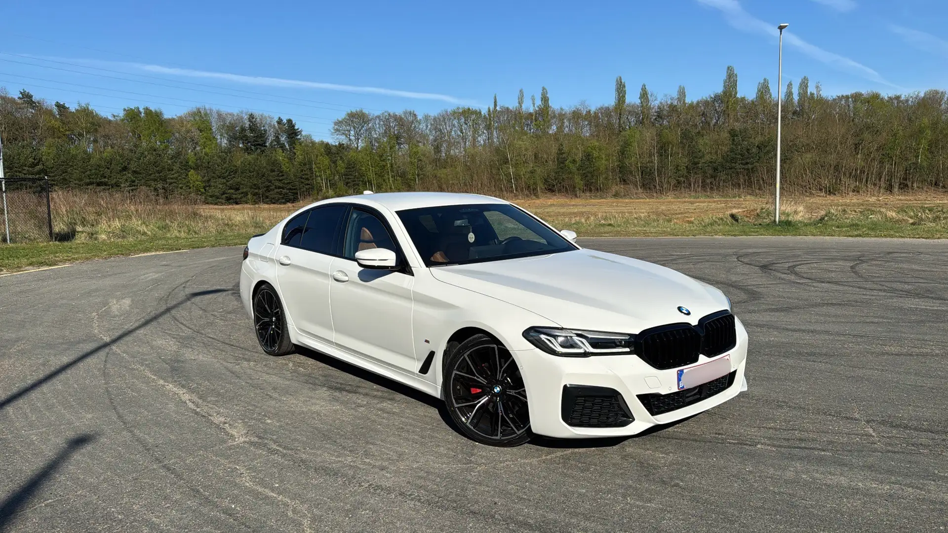 BMW 520 520d Mild Hybrid M Sport Edition - 1