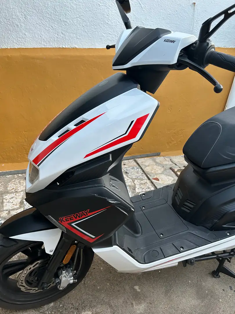 Keeway Fact Evo 125 Blanco - 1