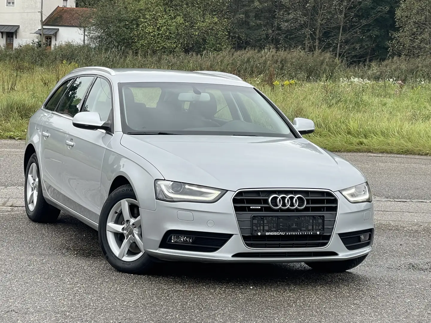 Audi A4 Avant 2.0 TFSI Attraction Quattro - 1