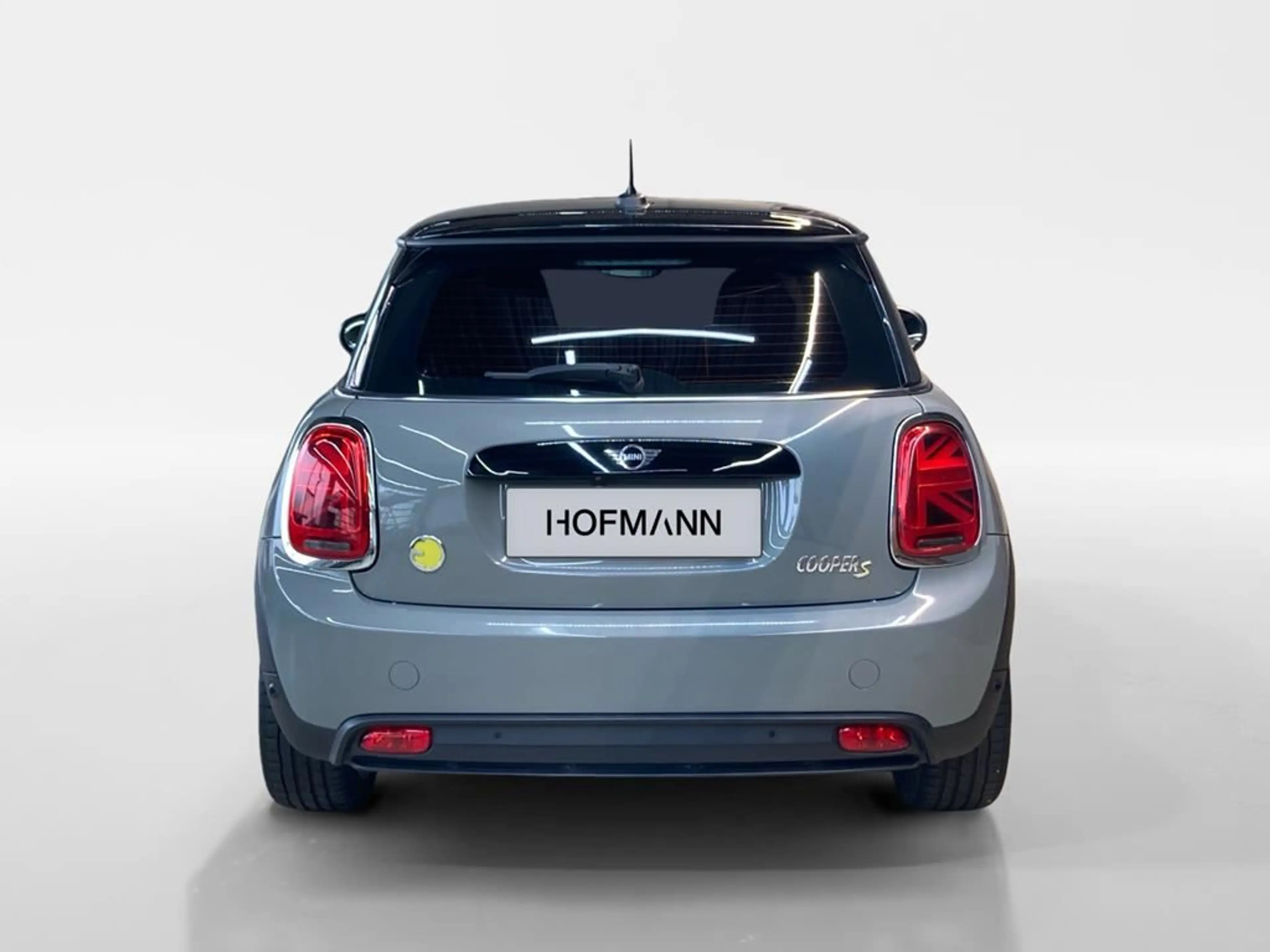 MINI Cooper SE Classic Trim — photo 7
