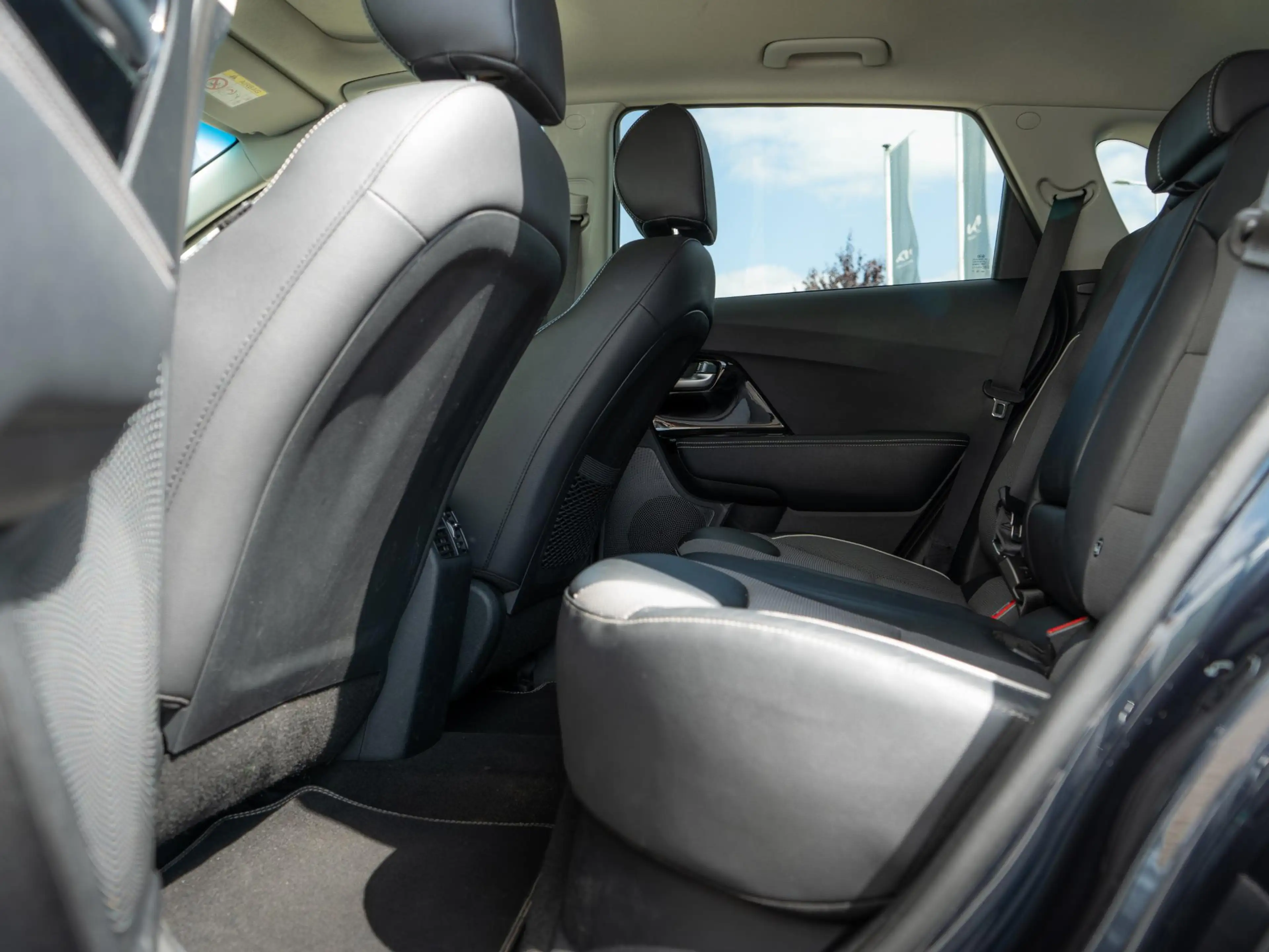 Kia e-Niro DynamicPlusLine 64 kWh | Achteruitrijcamera |Stoel — photo 15