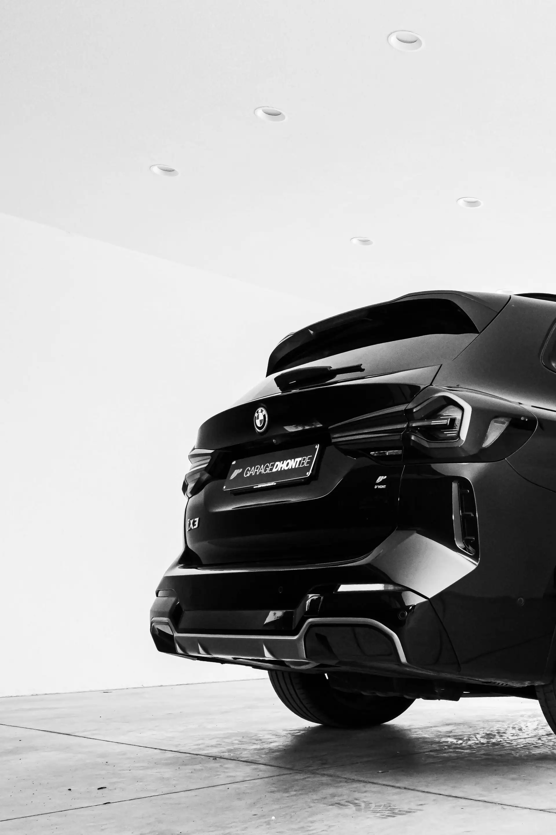 BMW iX3 Inspiring — photo 12