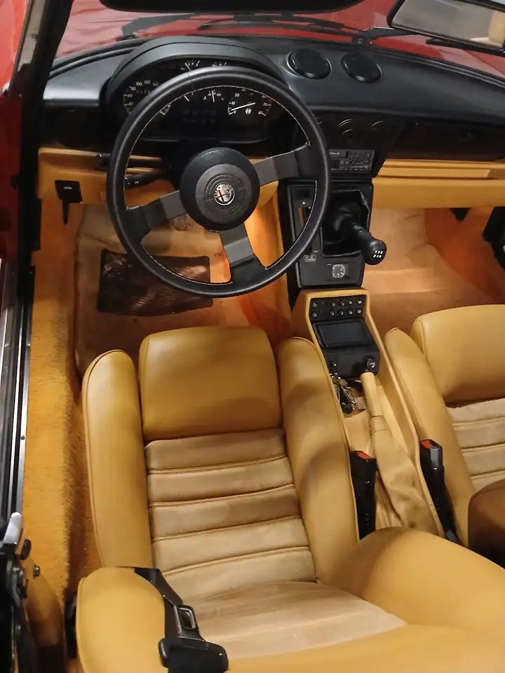 Alfa Romeo Spider 2.0 my90, foto 10