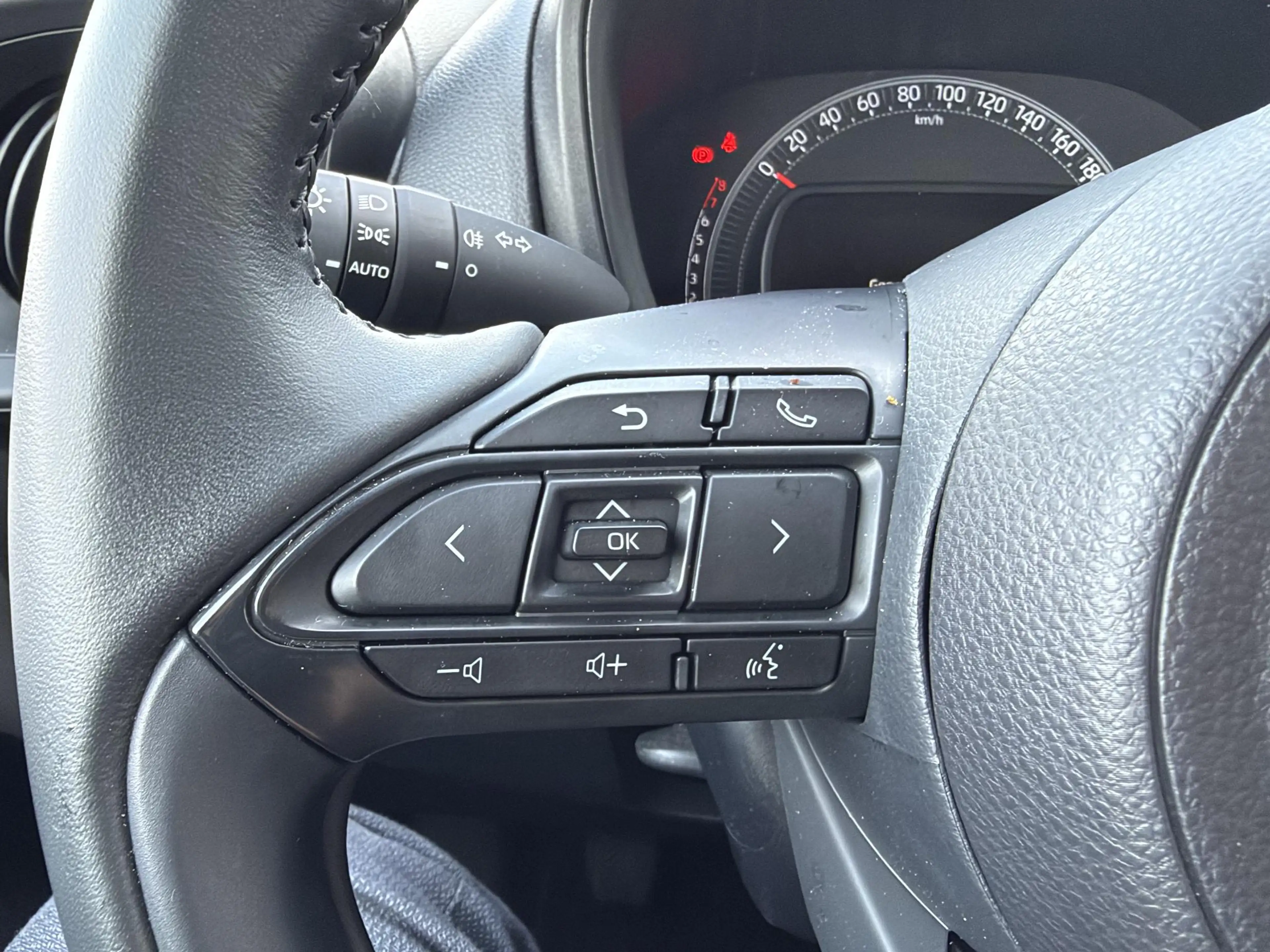 Toyota Aygo X 1.0 VVT-i MT Play — photo 13