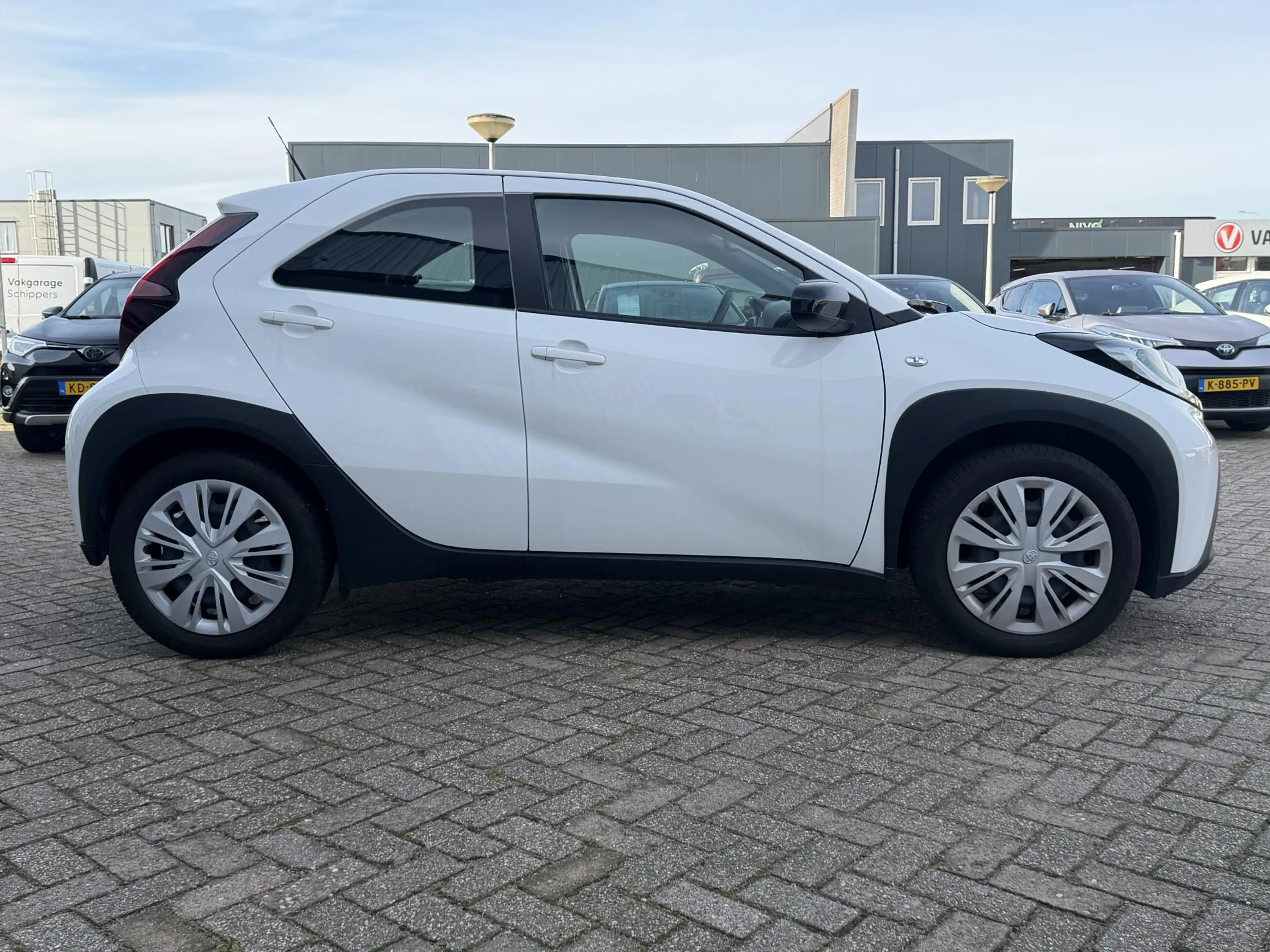Toyota Aygo X 1.0 VVT-i MT Play — photo 5