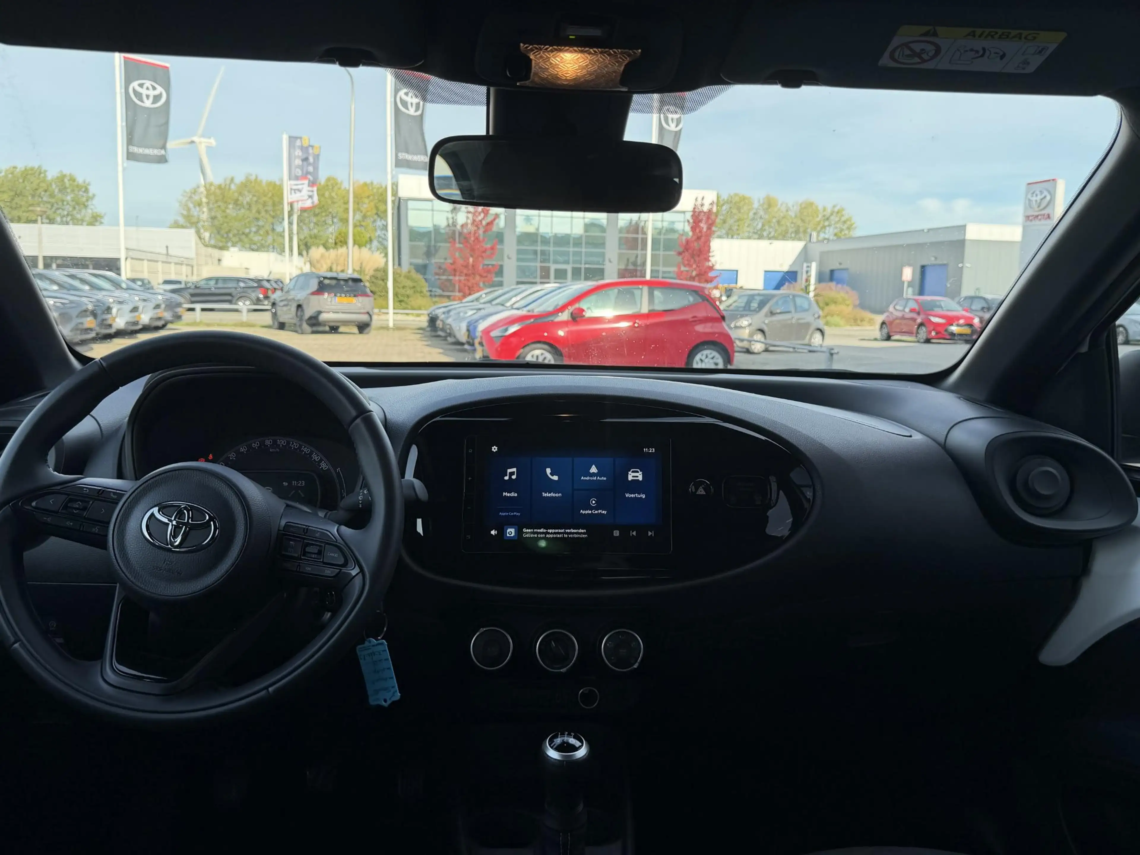Toyota Aygo X 1.0 VVT-i MT Play — photo 2