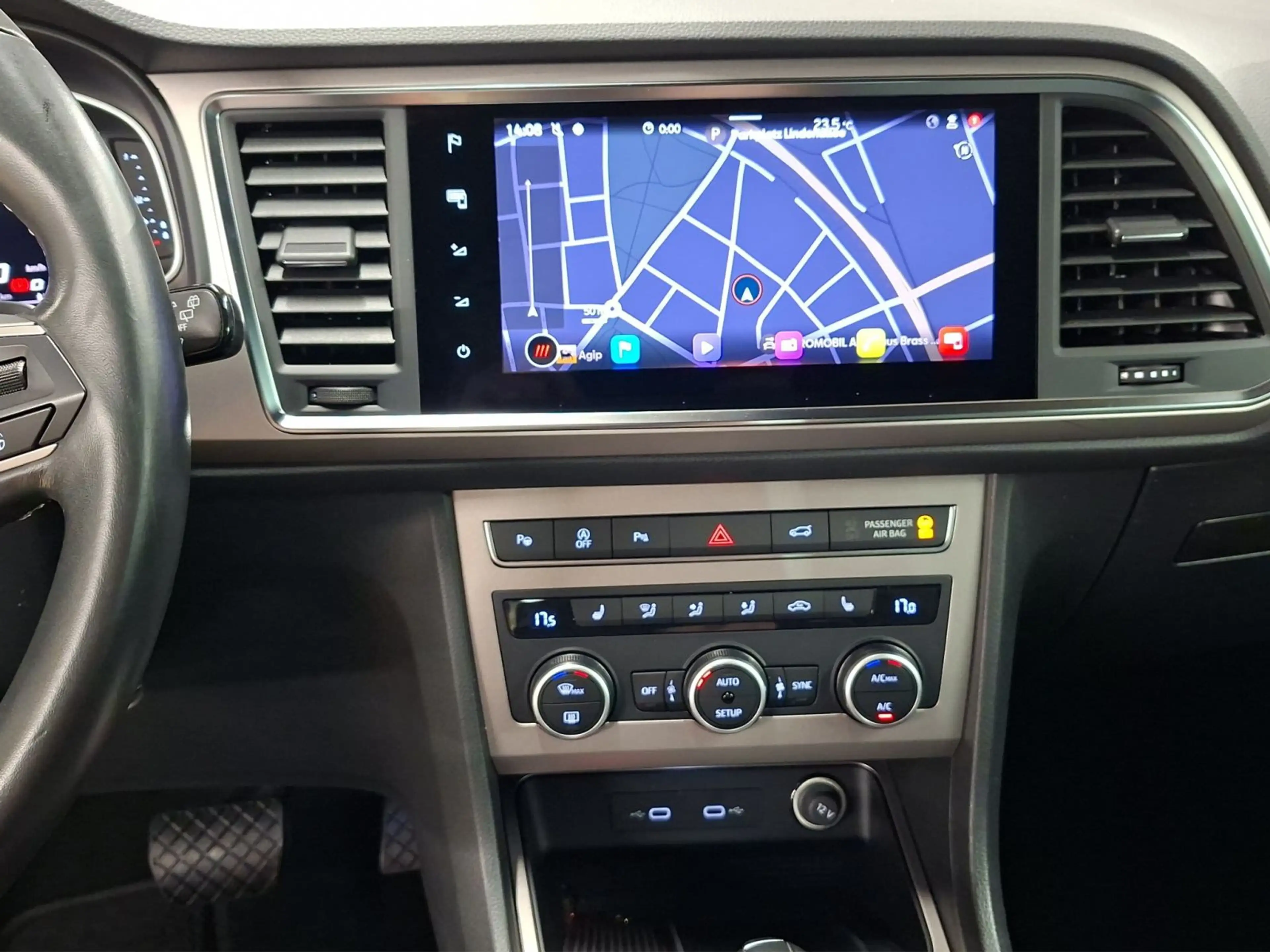 SEAT Ateca Xperience — photo 13