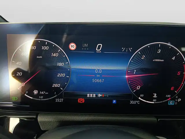 Mercedes-Benz B-Class view 13