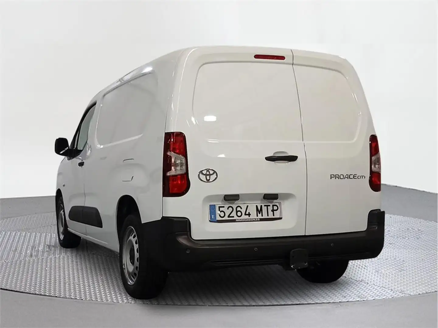 Toyota Proace City Van L2 1.5D 96kW (130CV) GX 2p - 2