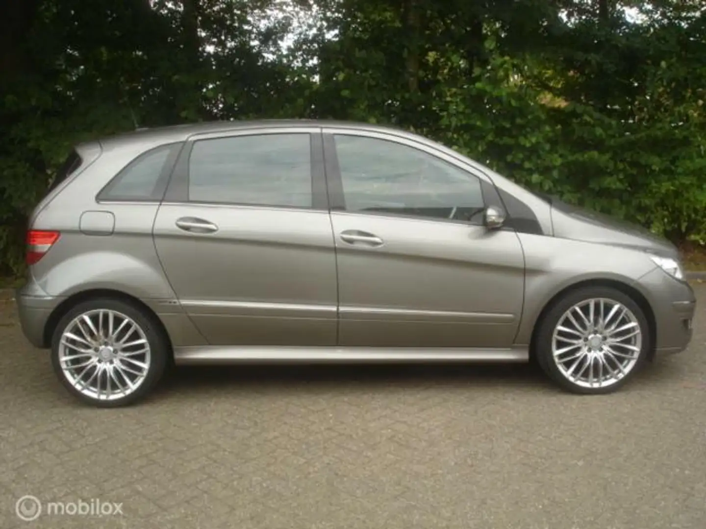 Mercedes-Benz B 200 Grijs - 2