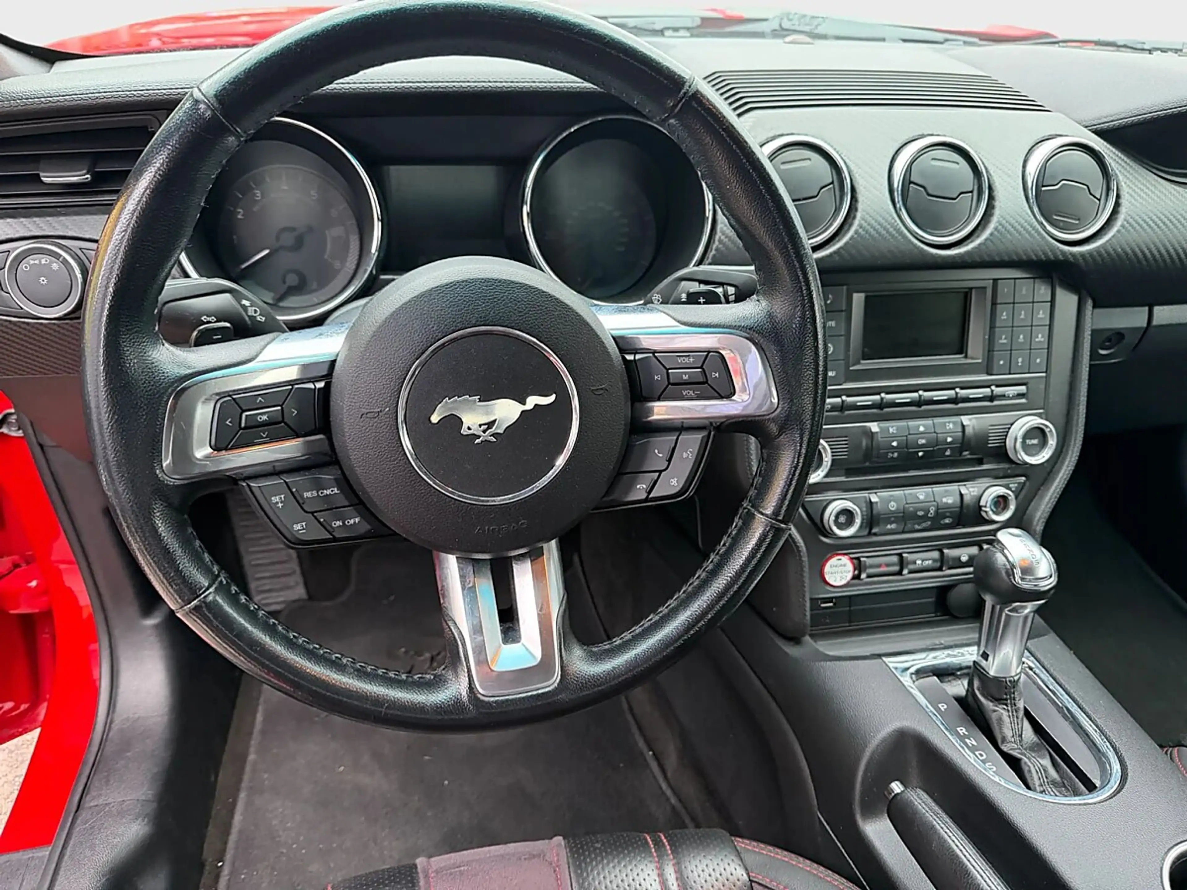 Ford Mustang 3,7 EcoBoost Aut. — photo 10