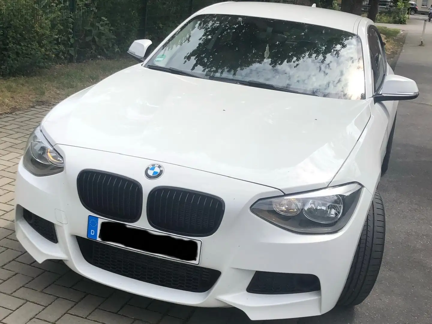 BMW 114 114i Weiß - 2