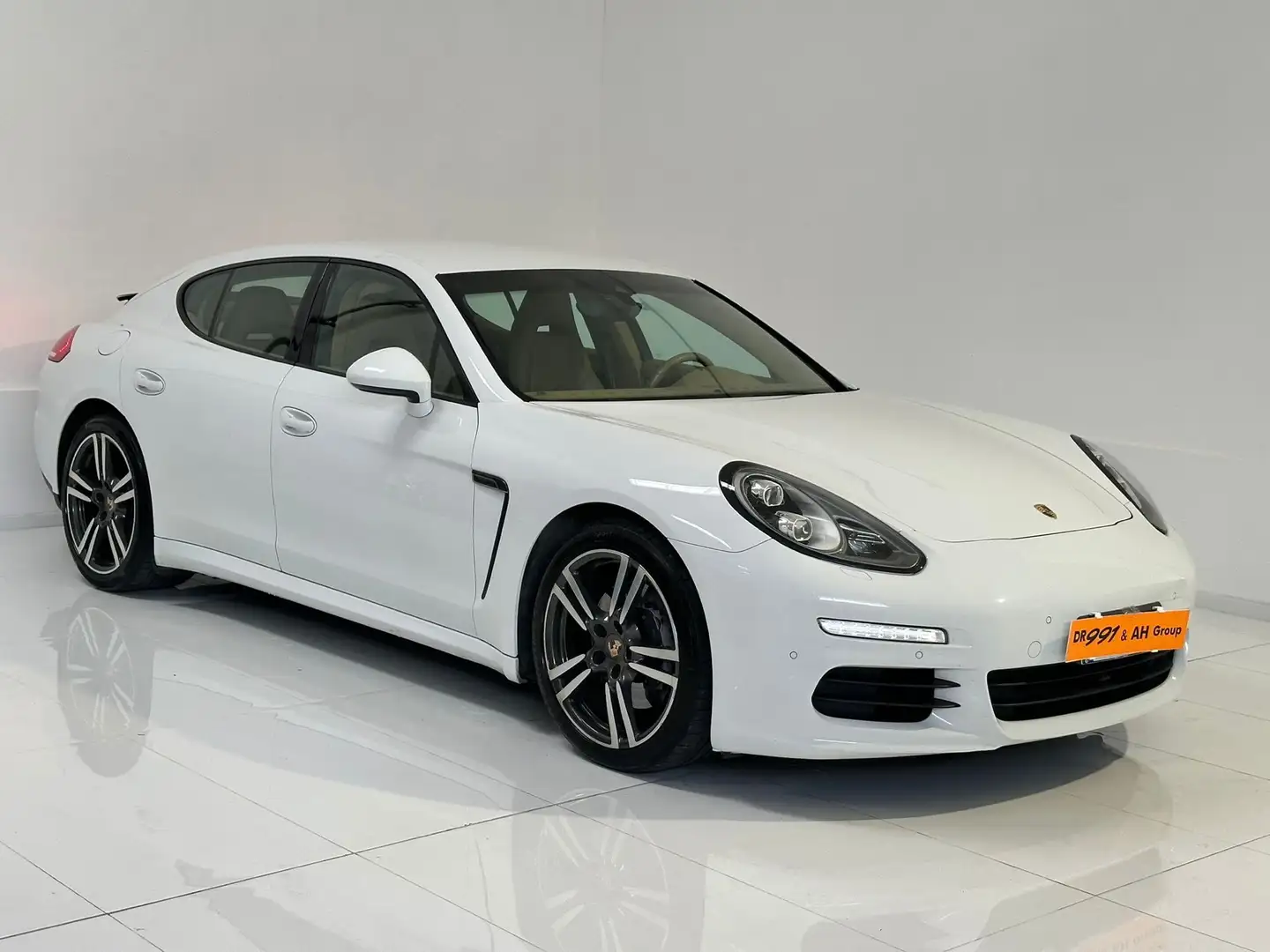 Porsche Panamera 3.0 250cv - 1