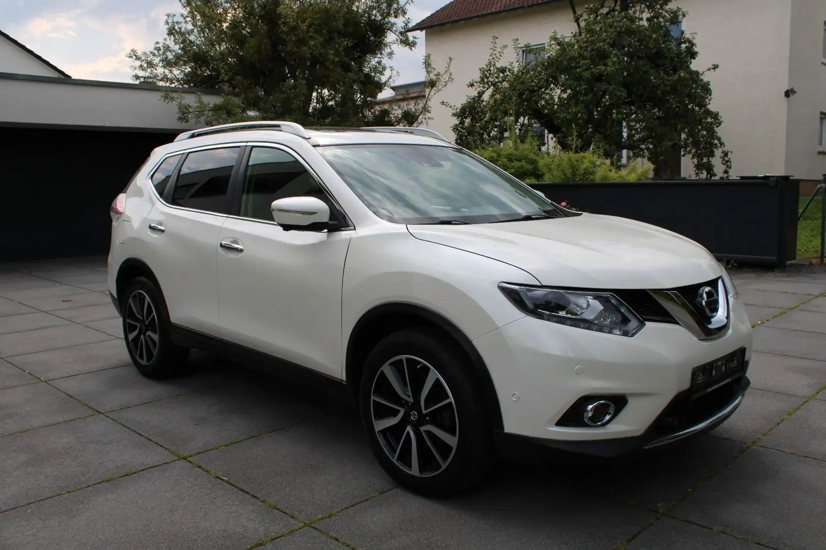 Nissan X-Trail Tekna*360°CAM/NAVI/AHK/PANO/LEDER* Blanc - 2