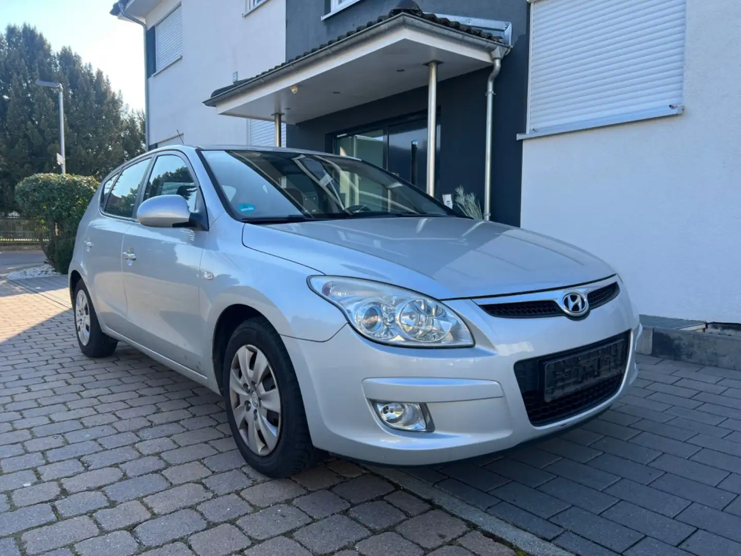 Hyundai i30 *GARANTIE*KLIMA*SERVICE Сірий - 2