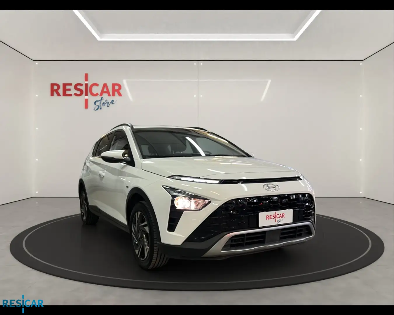 Hyundai BAYON 1.0 T-GDi 48V XLine Bianco - 1