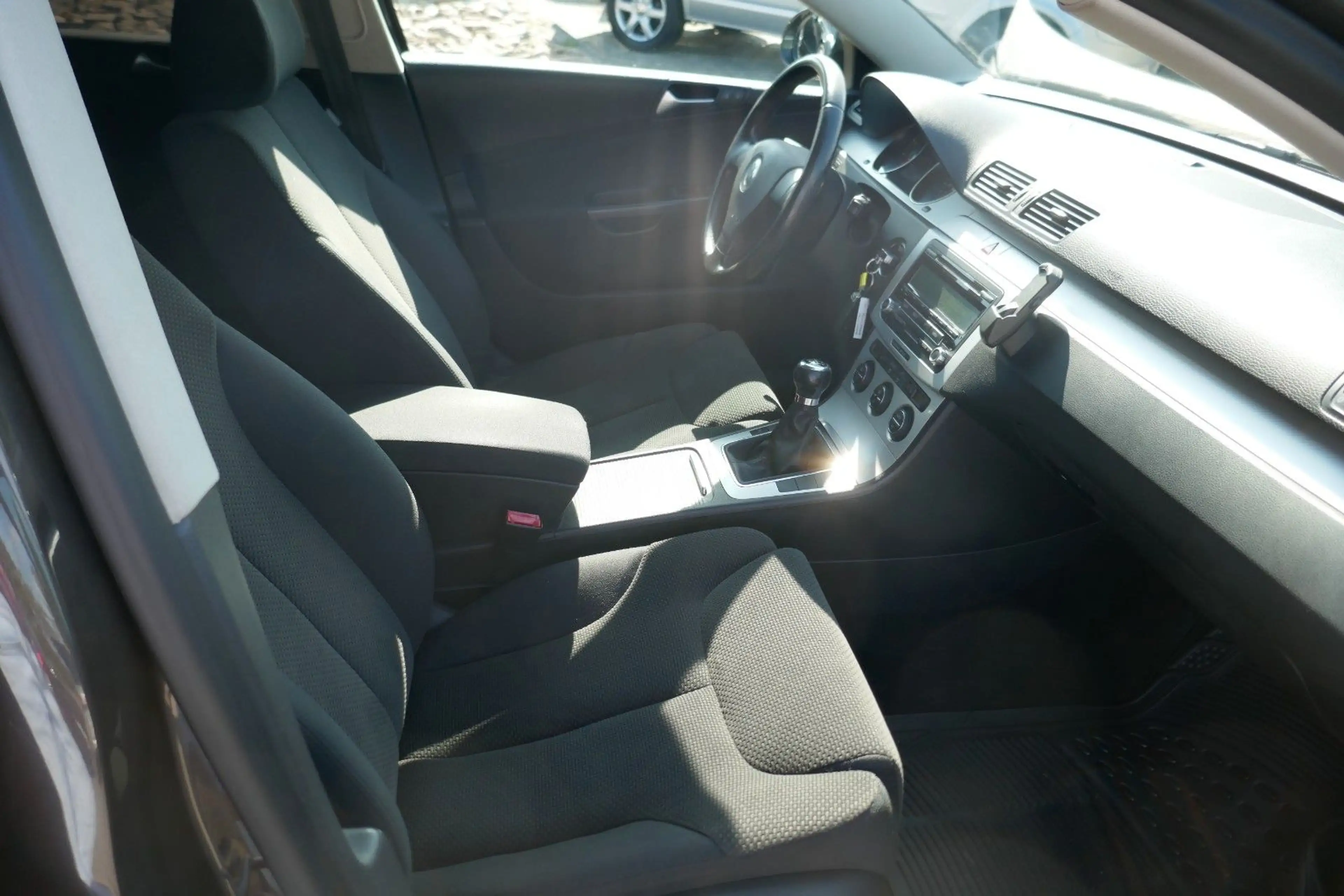 Volkswagen Passat 1.4 TSI Comfortline PDC SHZ KLIMA — photo 15