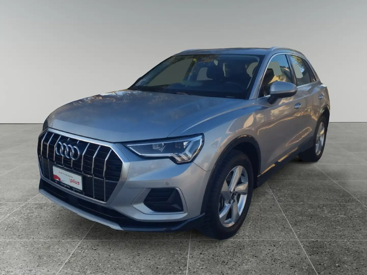 Audi Q3 Q3 40 TDI quattro S tronic Business Advanced Silber - 1