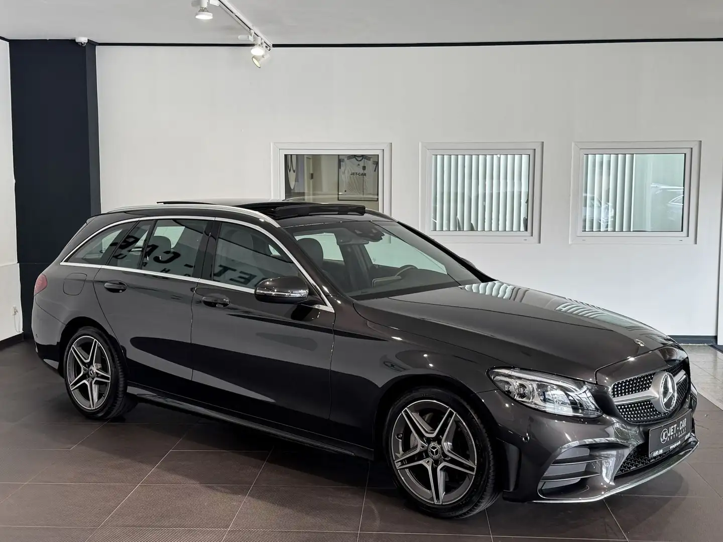 Mercedes-Benz C 180 T AMG *Pano-Multibeam-Kamera-2. HD* Gris - 2