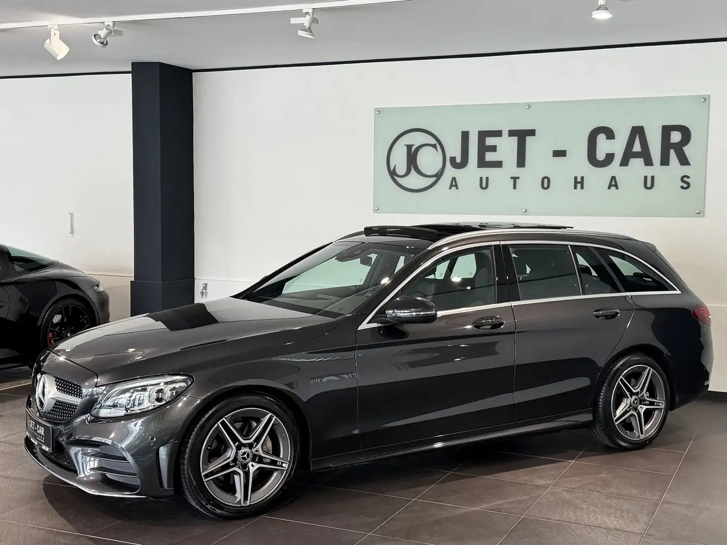 Mercedes-Benz C 180 T AMG *Pano-Multibeam-Kamera-2. HD* Gris - 1