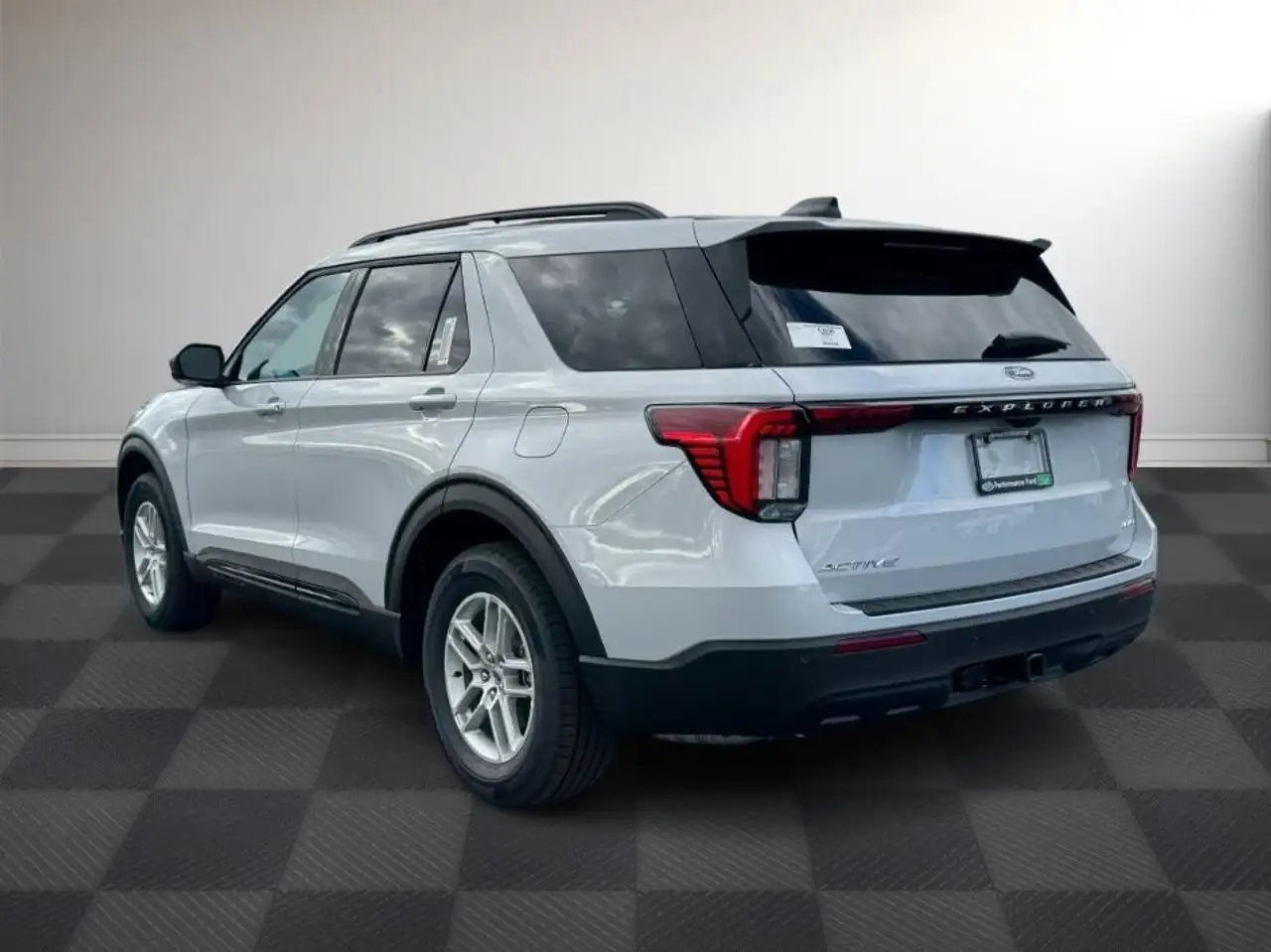 Ford Explorer снимка Ford Explorer