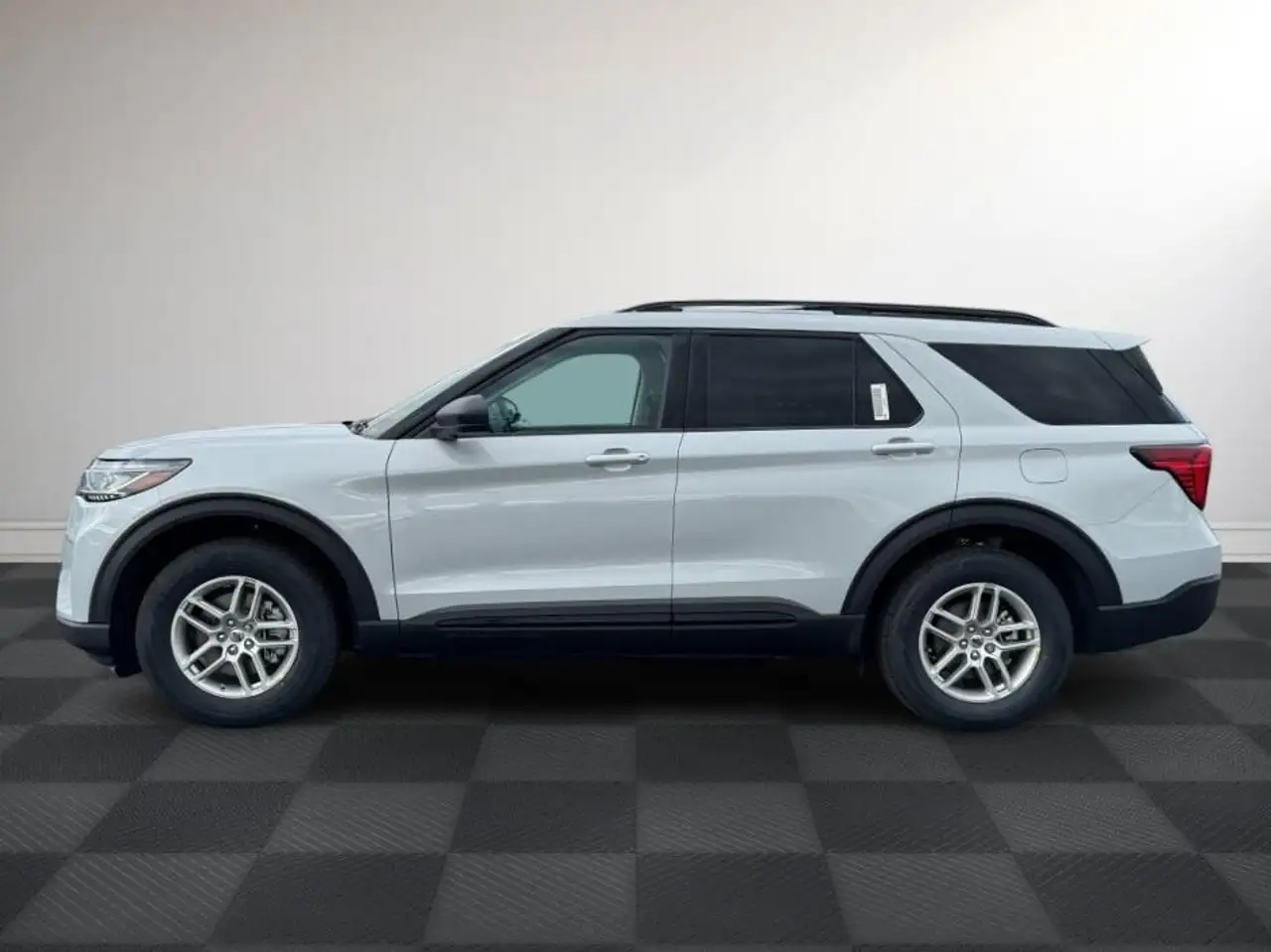 Ford Explorer снимка Ford Explorer