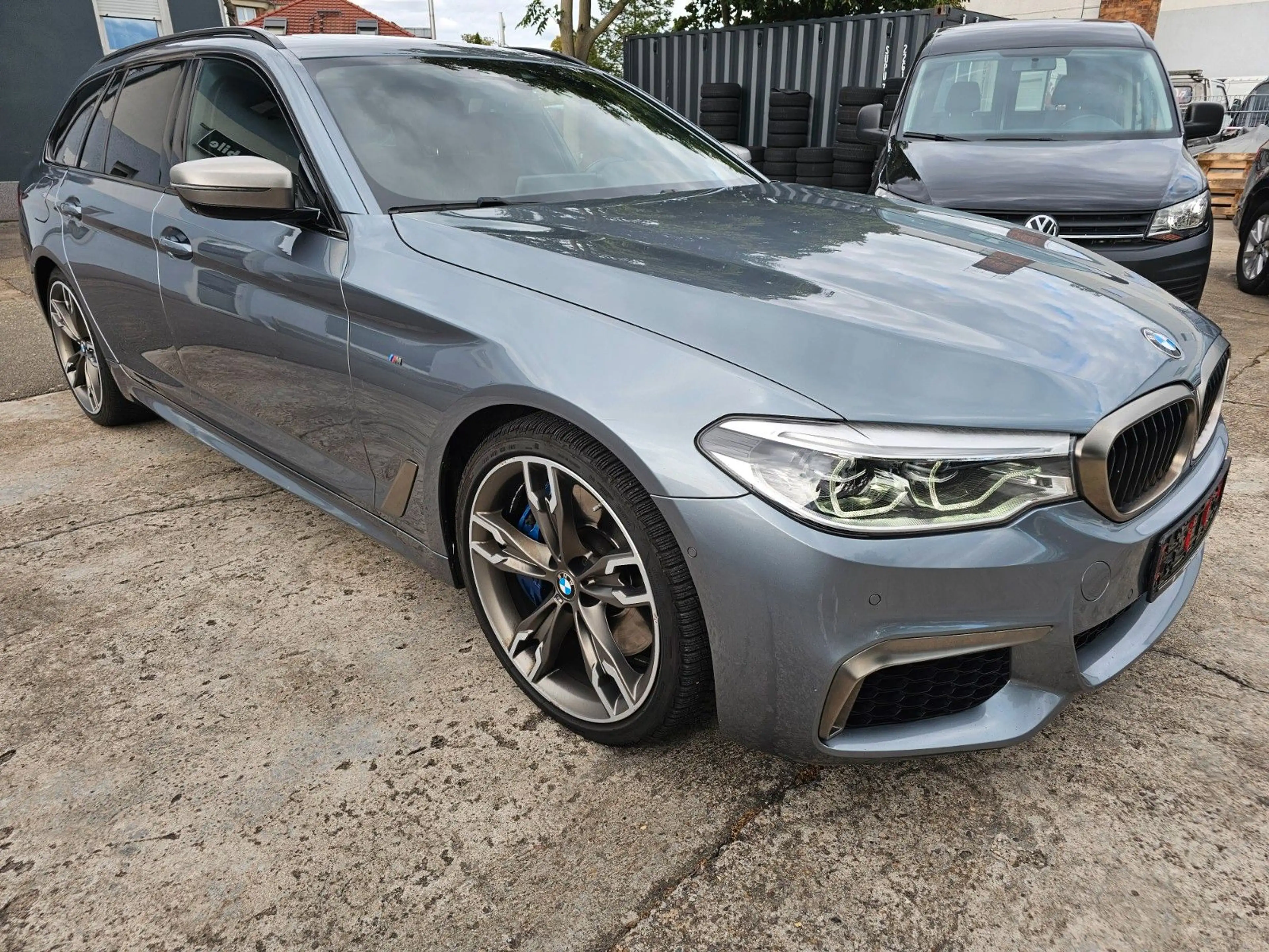 BMW 550 5 Touring M550 d xDrive LED Leder Softclose — photo 3