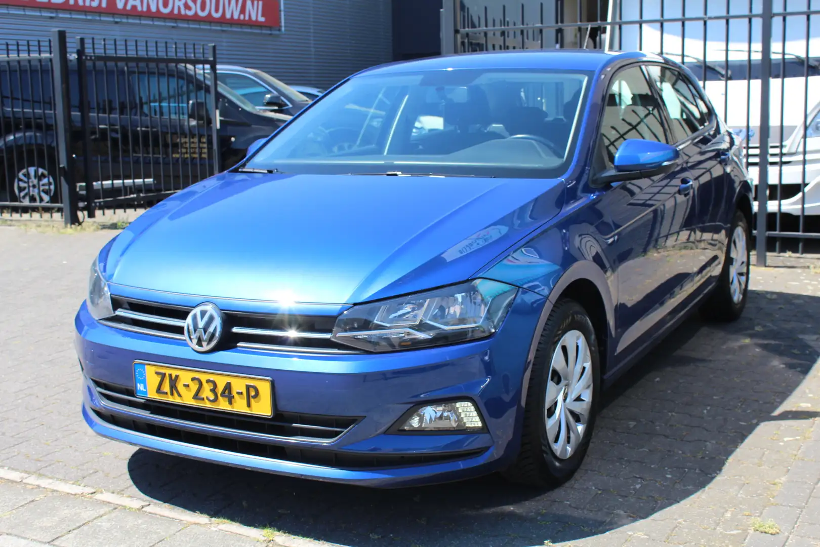 Volkswagen Polo 1.0i Comfortline Airco Cruise C. 71145km NAP Blau - 2