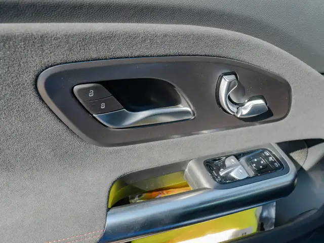 Mercedes-Benz CLA view 11