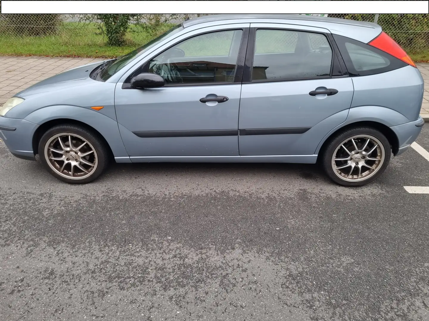 Ford Focus Focus+Fließheck++TÜV 06/2027 Silber - 1