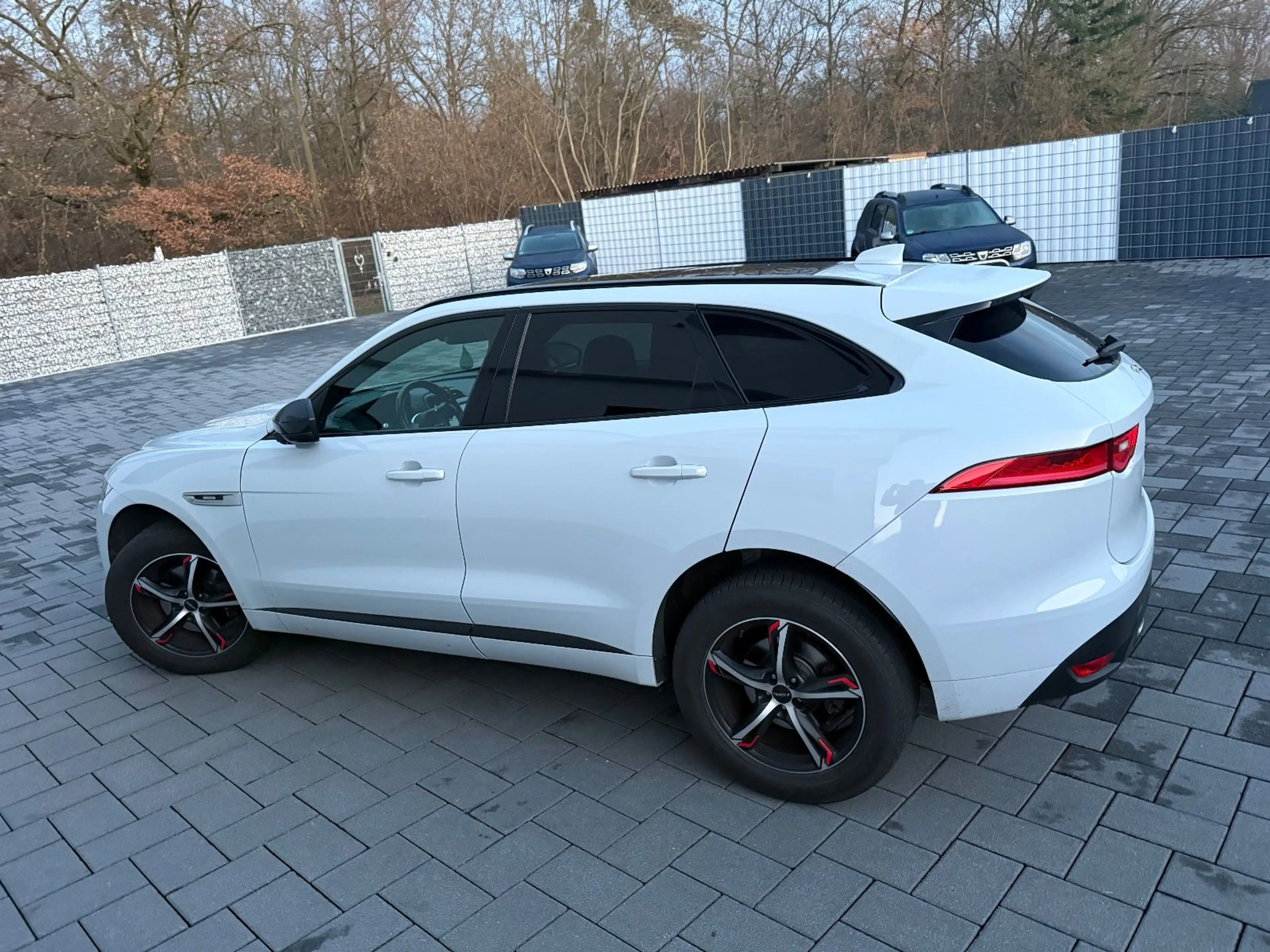 Jaguar F-Pace R F-PACE S AWD"Neue Steuerketten" — photo 9