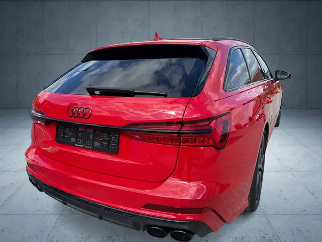 Audi S6 view 14