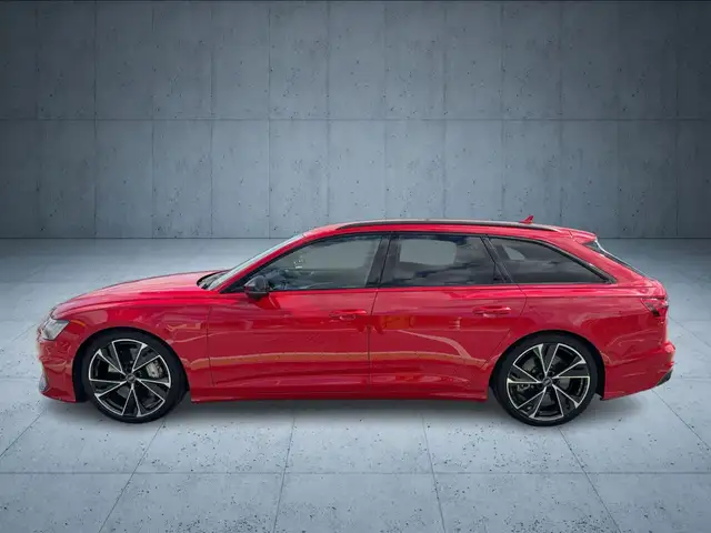 Audi S6 view 2