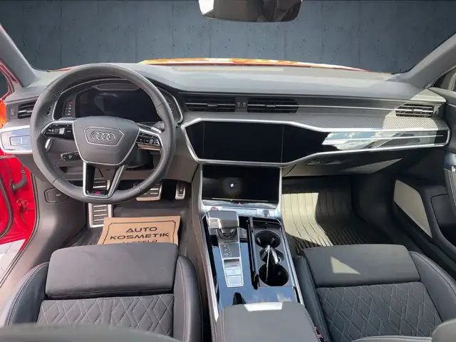 Audi S6 view 11