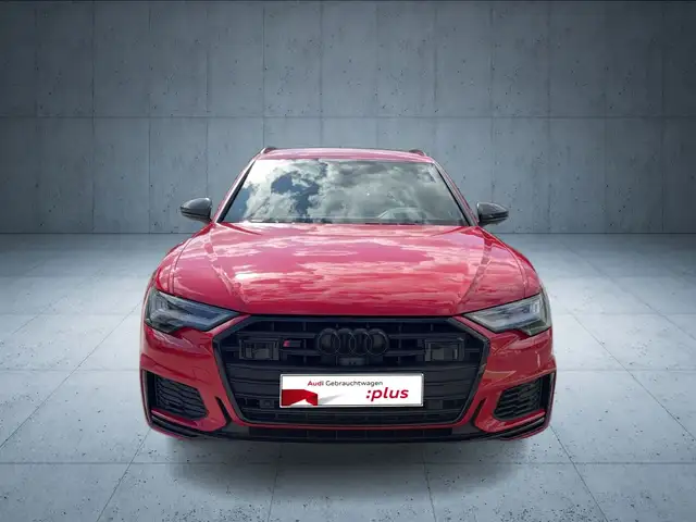 Audi S6 view 8